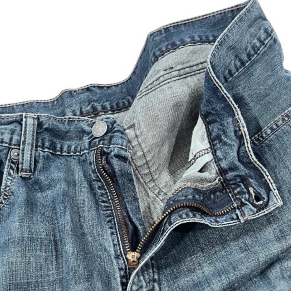 Levi’s Blue Denim Jeans - Picture 12 of 13